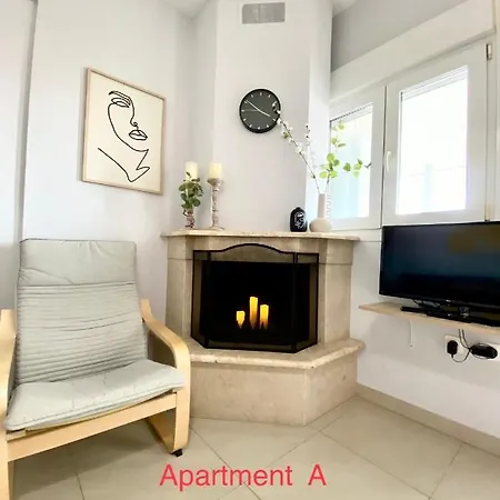 Side Sea View * Néoi Epivátai